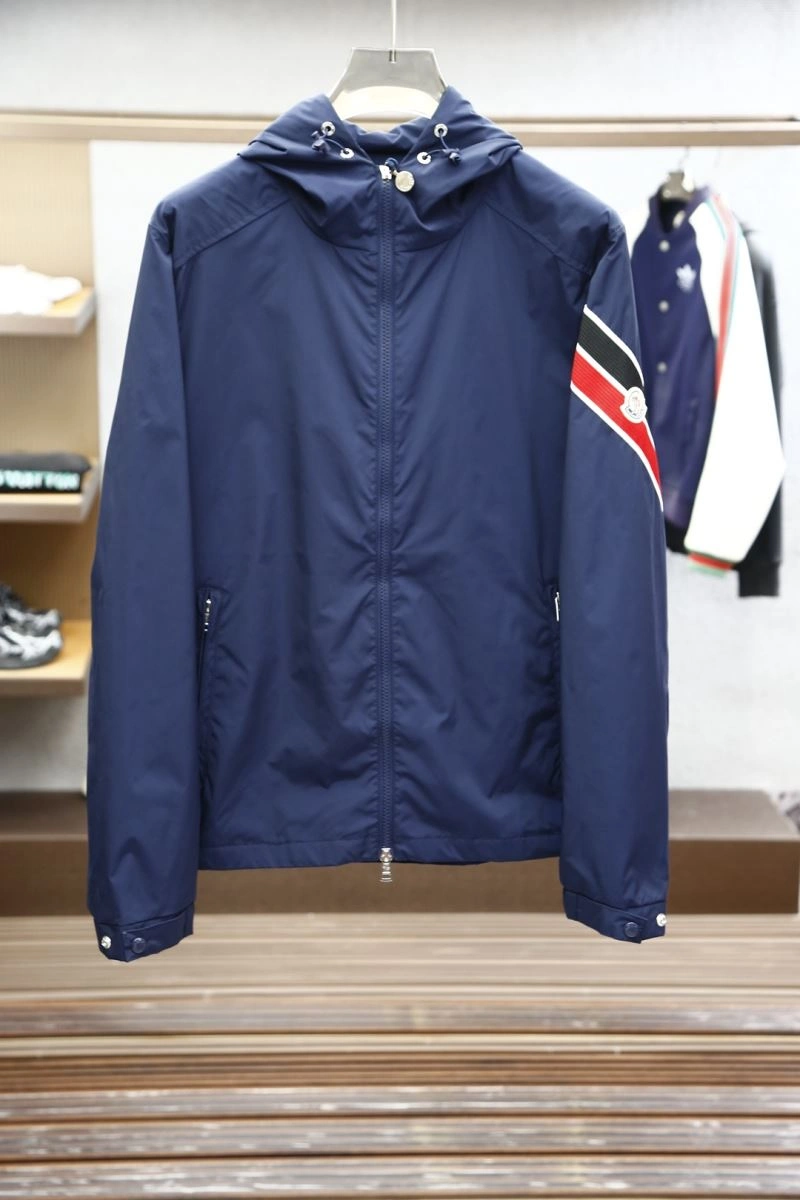 Moncler Outwear WeatherProof 141564