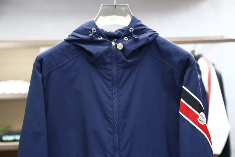 Moncler Outwear WeatherProof 141564