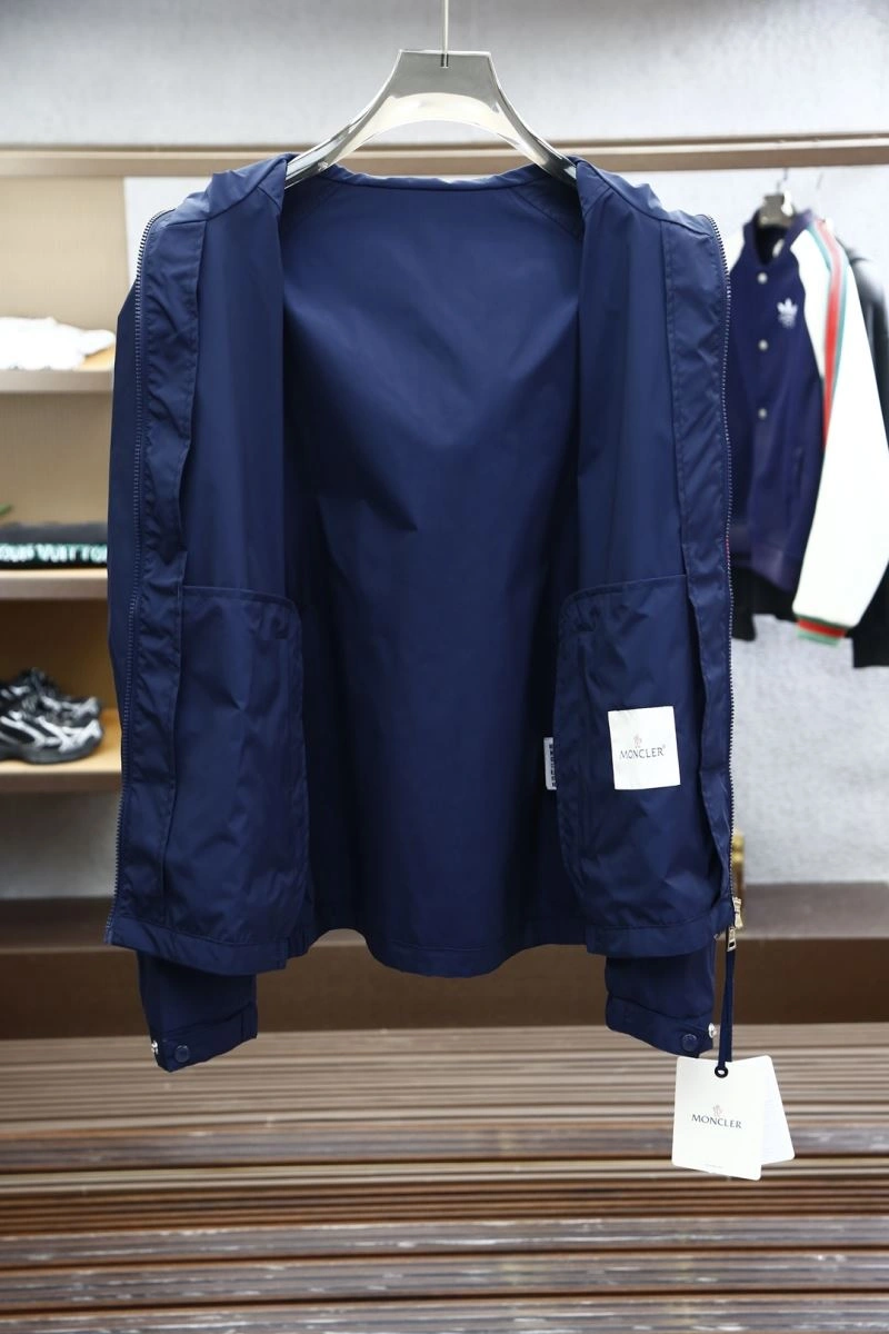 Moncler Outwear WeatherProof 141564
