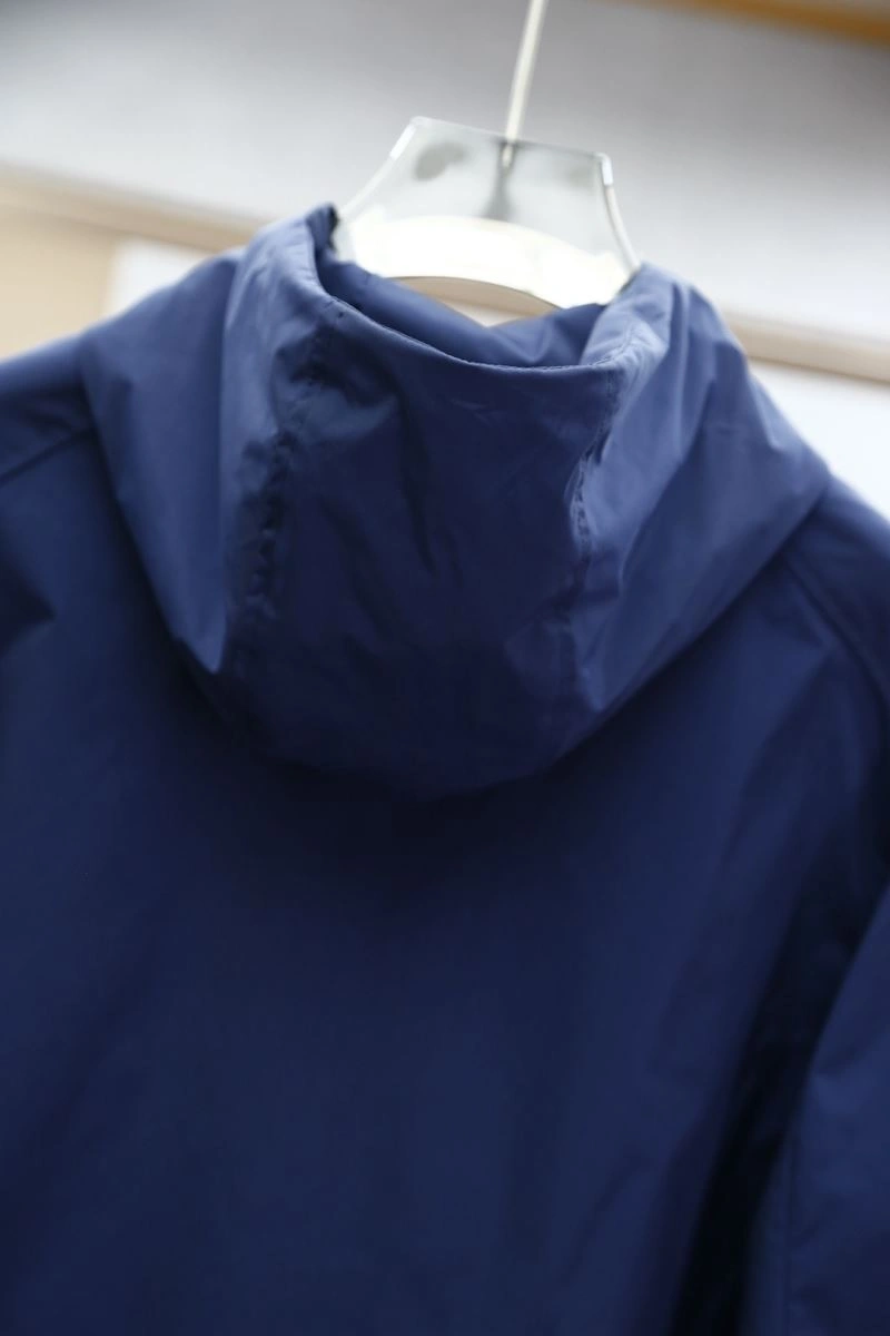 Moncler Outwear WeatherProof 141564
