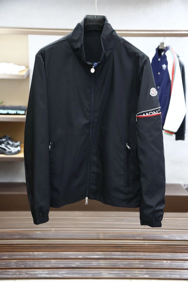 Moncler Outwear Popular 141562