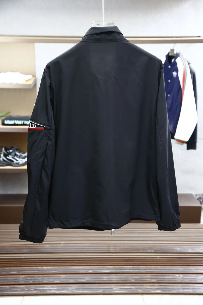 Moncler Outwear Popular 141562