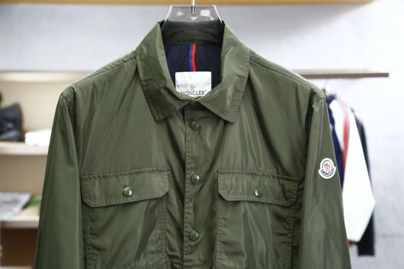 Durable Moncler Outwear 141560