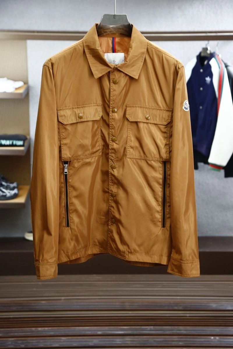 Moncler Outwear Comfortable 141558