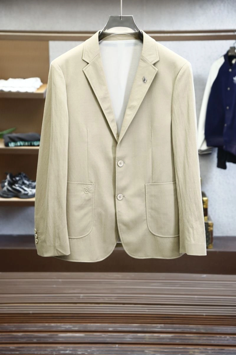 Moncler Outwear Breathable 141557