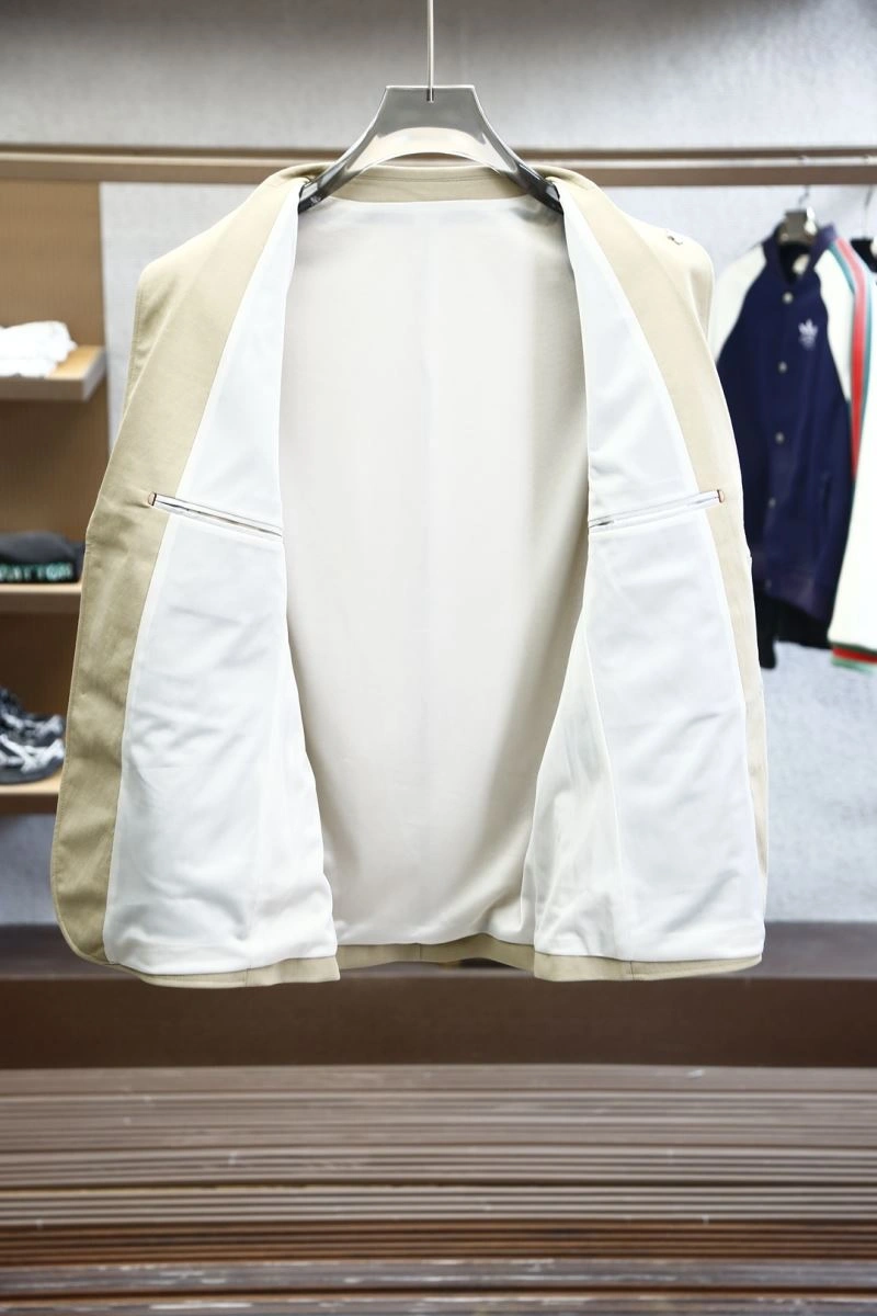 Moncler Outwear Breathable 141557