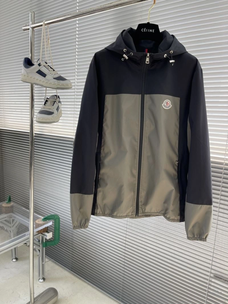 Moncler Outwear Effortless 141556