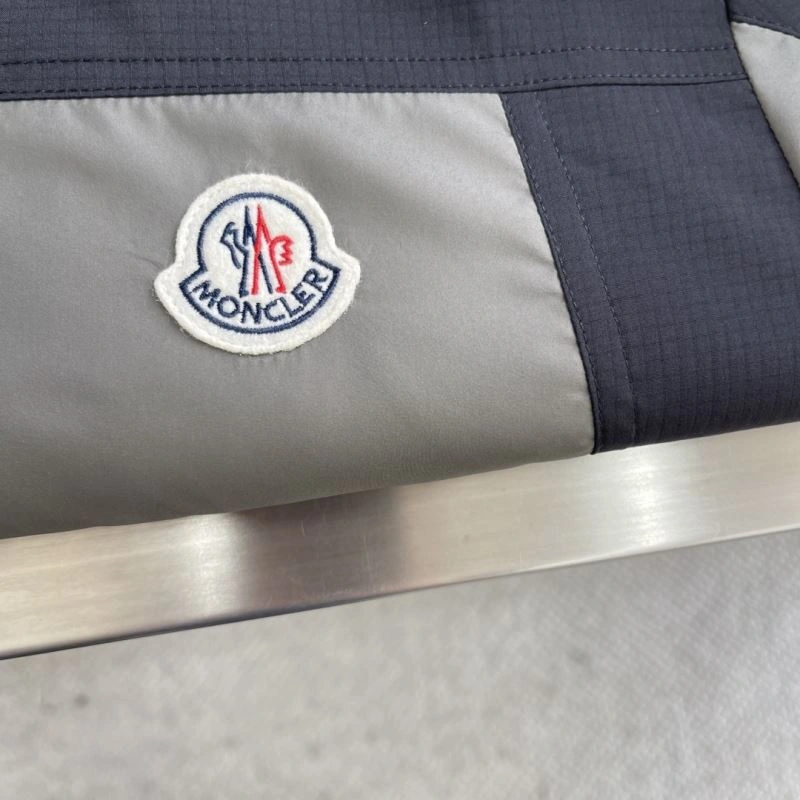 Moncler Outwear Effortless 141556