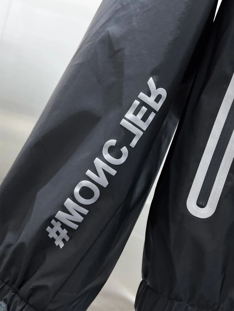 Popular Moncler Outwear 141551
