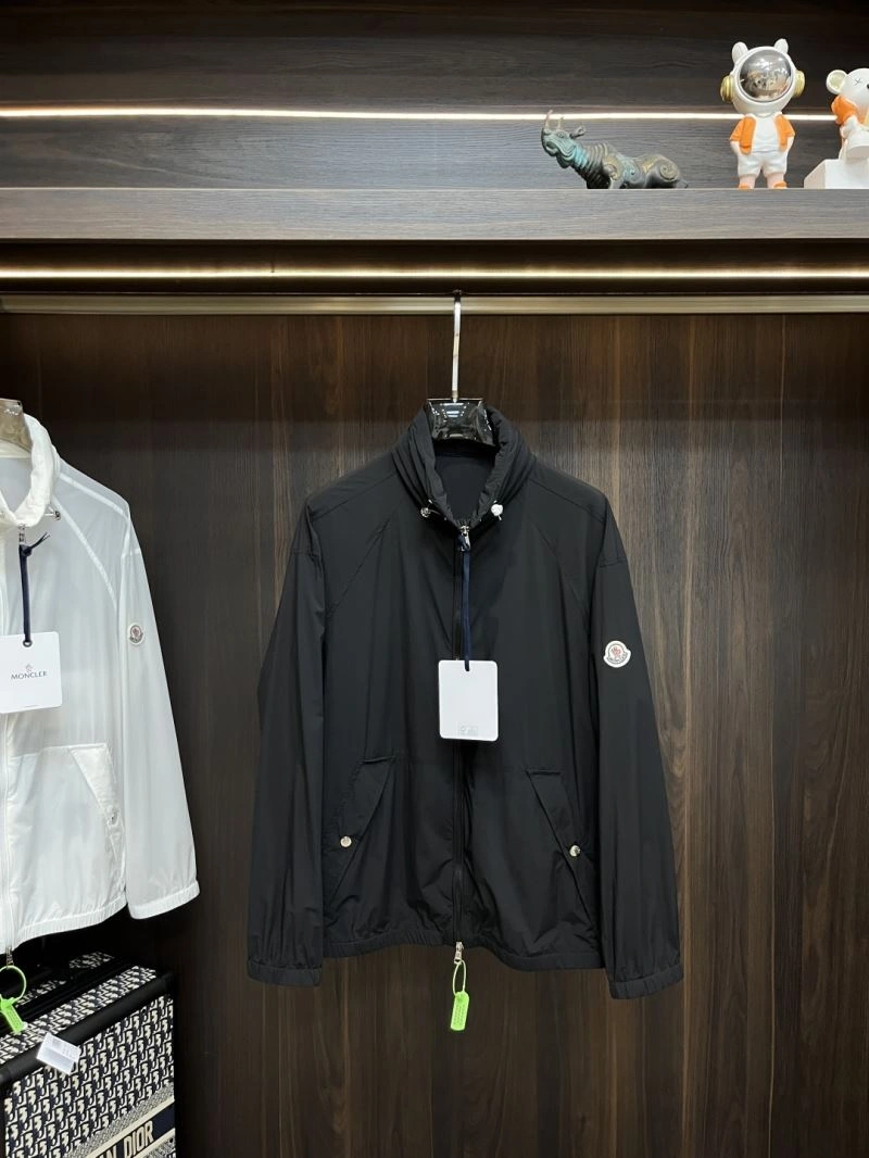 Moncler Outwear GoAnywhere 141549