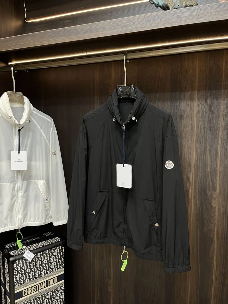 Moncler Outwear GoAnywhere 141549