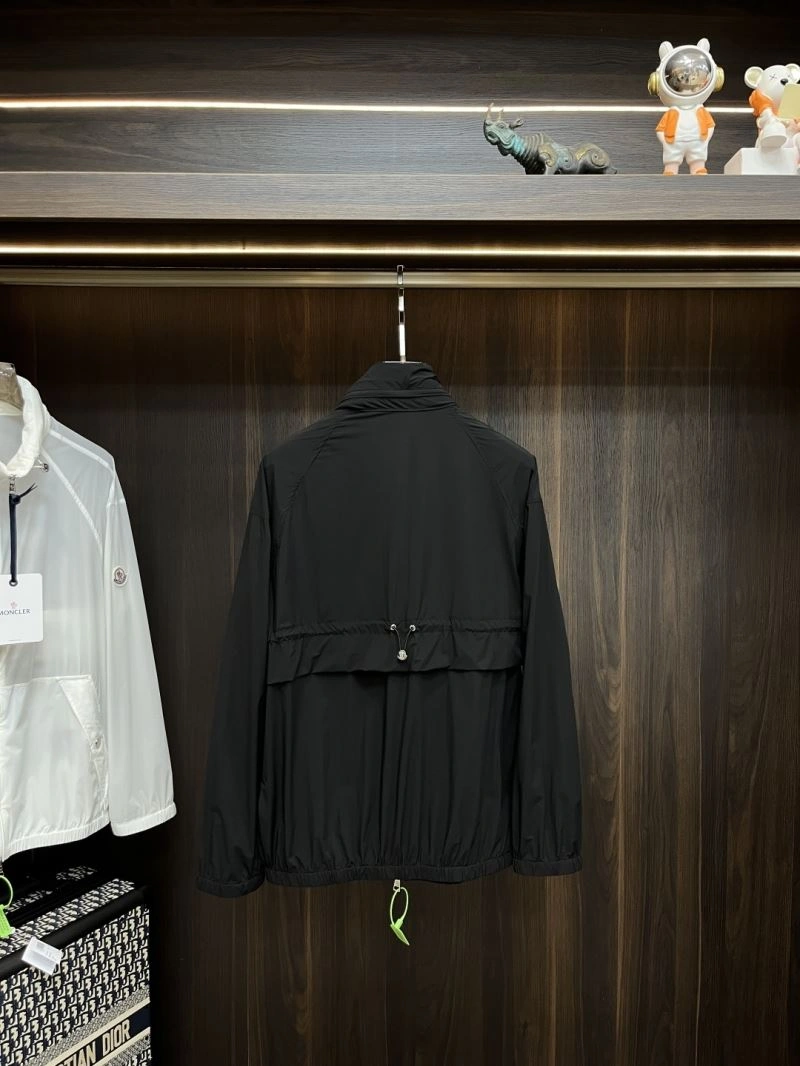 Moncler Outwear GoAnywhere 141549