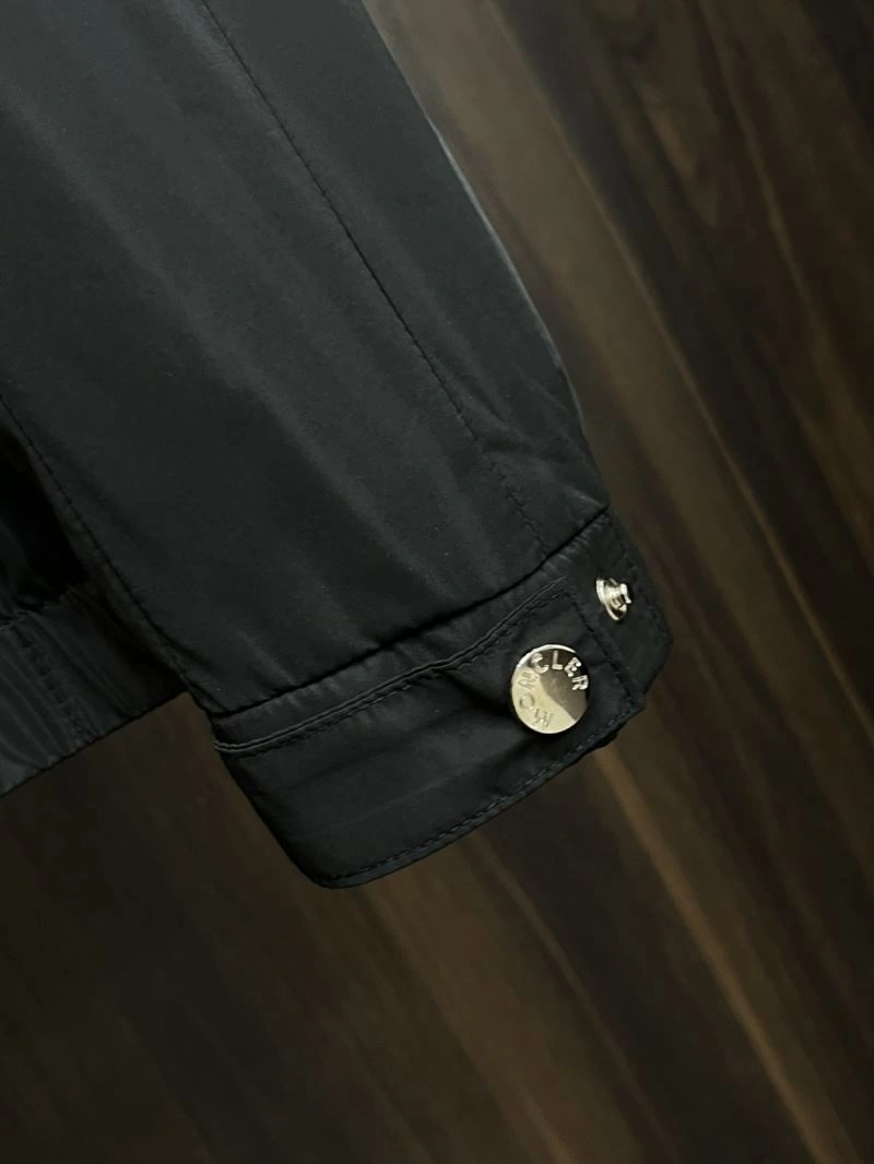 Moncler Outwear WaterResistant 141546