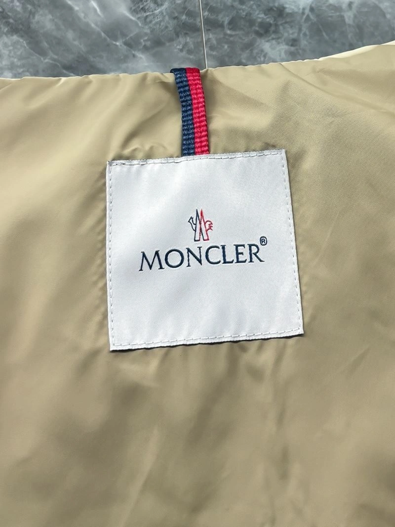 Moncler Outwear Unisex 141544