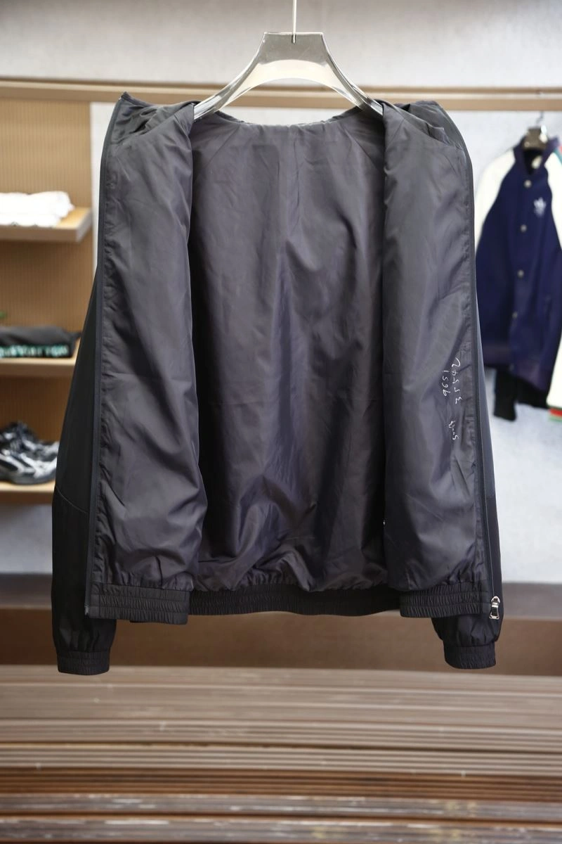 Supportive Moncler Outwear 141545