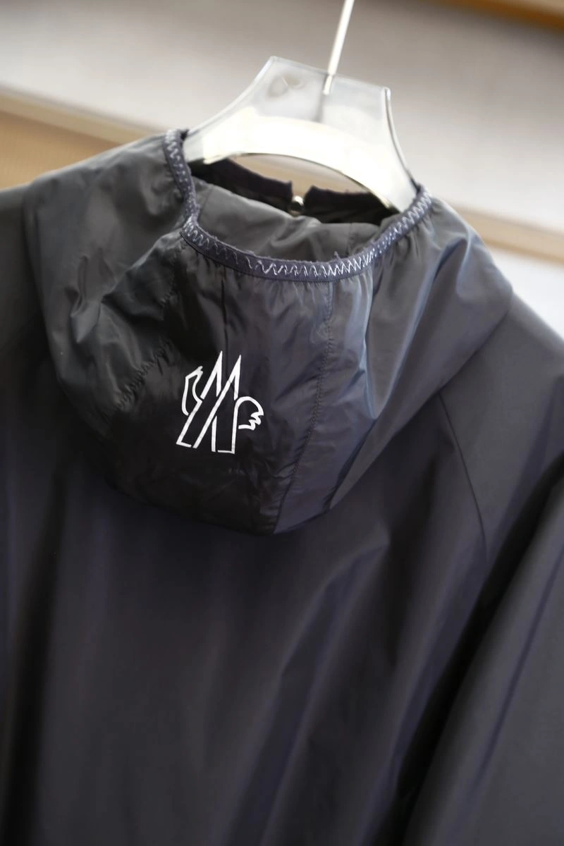 Supportive Moncler Outwear 141545
