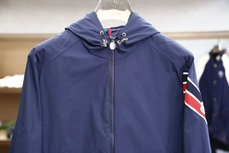 DailyWear Moncler Outwear 141540