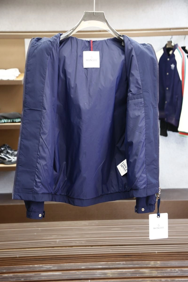 DailyWear Moncler Outwear 141540