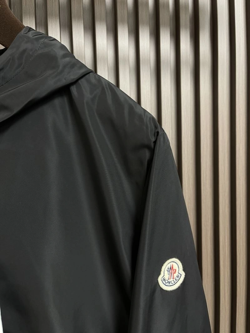 MoistureWicking Moncler Outwear 141536