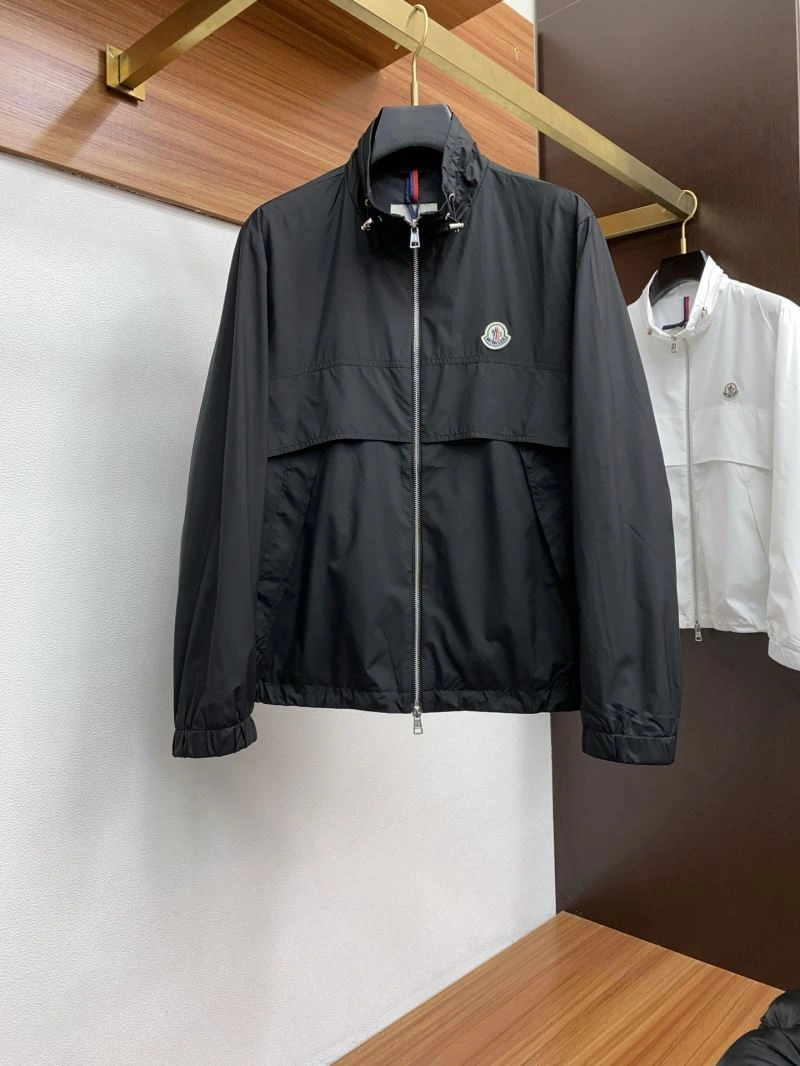 Stretchable Moncler Outwear 141530