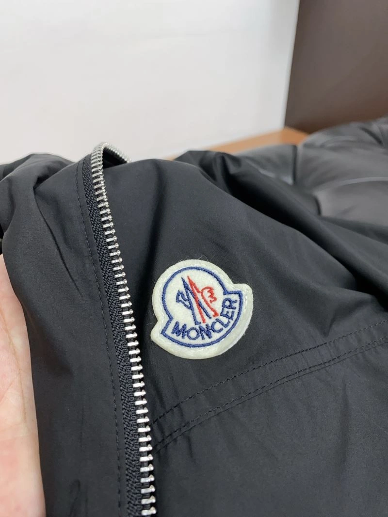 Stretchable Moncler Outwear 141530