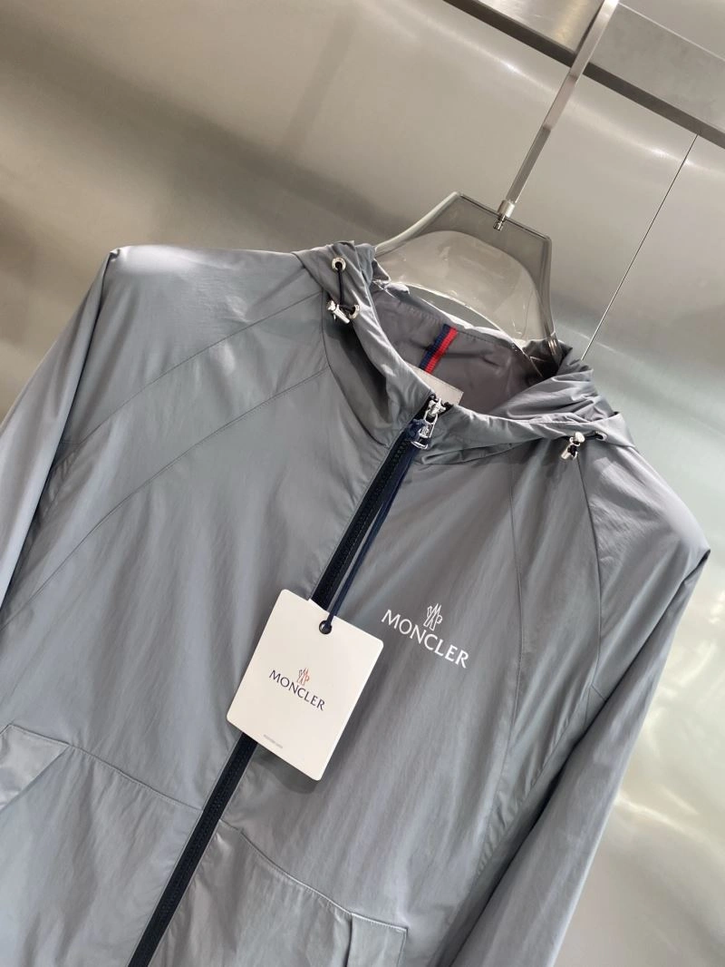 Moncler Outwear ComfortFit 141535