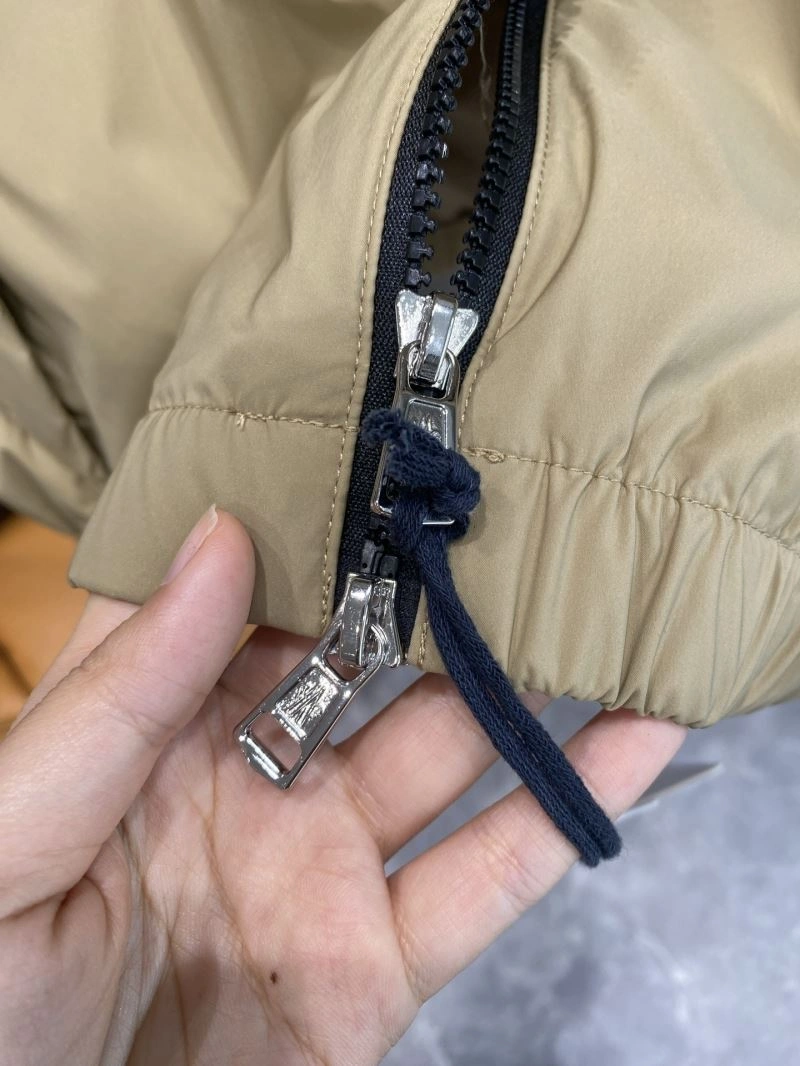 Resilient Moncler Outwear 141524