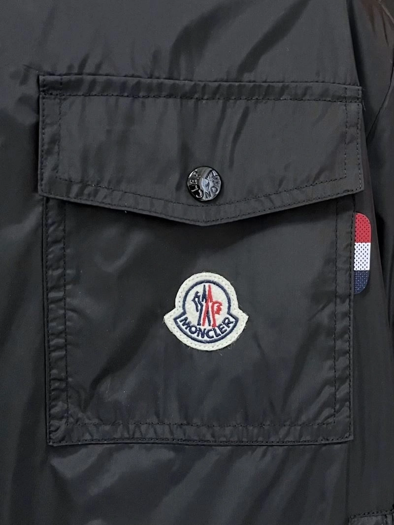 Moncler Outwear OdorResistant 141533