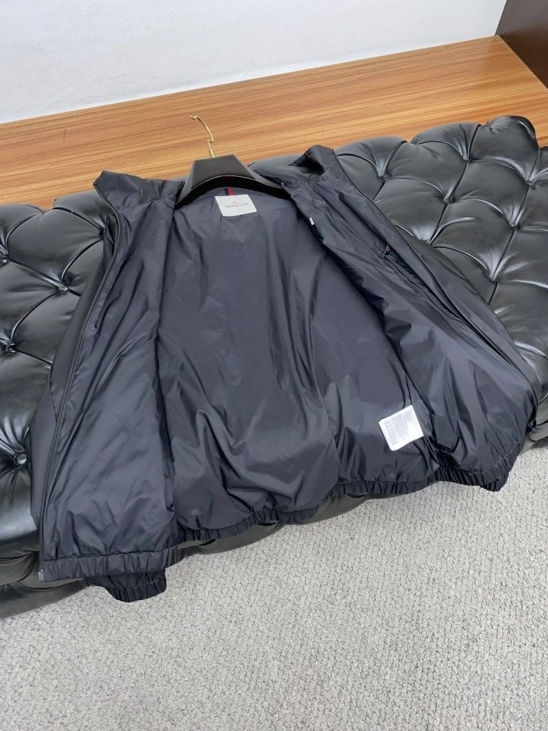 Durable Moncler Outwear 141523