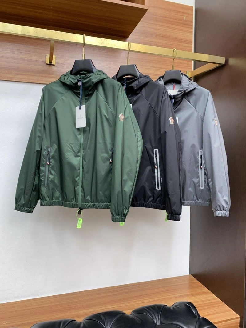 Moncler Outwear UrbanStyle 141526