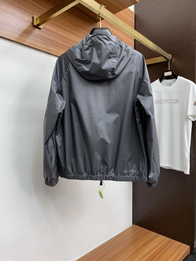 Moncler Outwear UrbanStyle 141526
