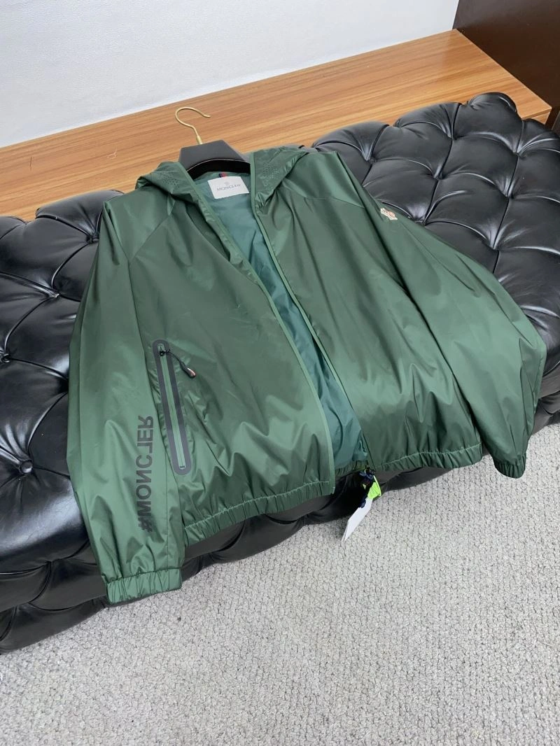 Unisex Moncler Outwear 141531
