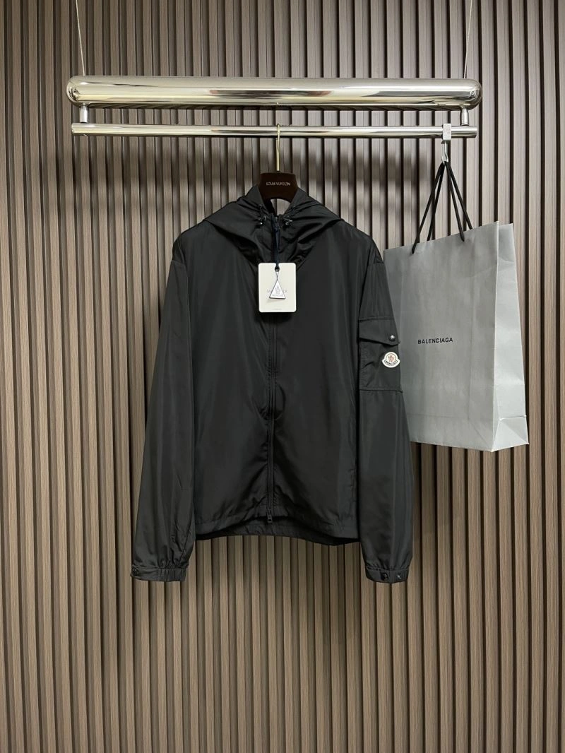 Moncler Outwear Effortless 141199