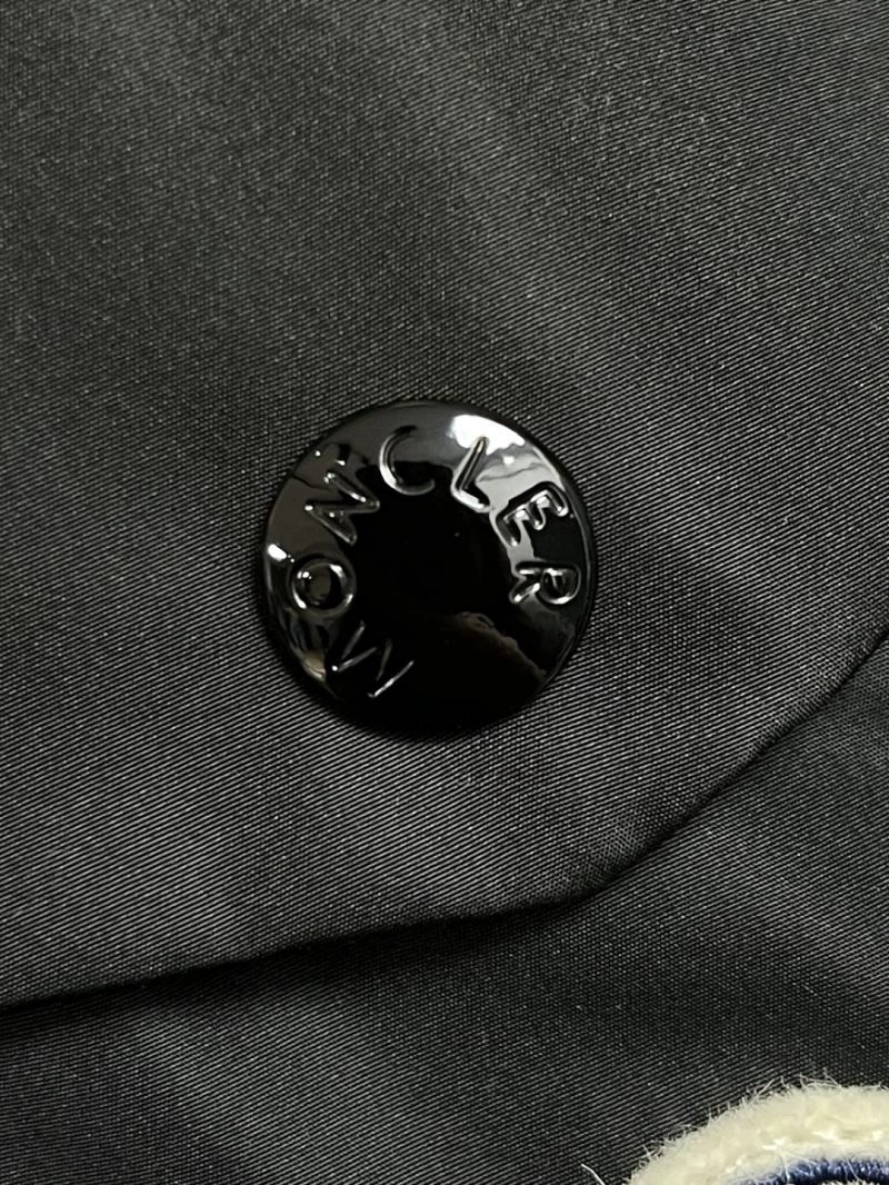 Moncler Outwear Effortless 141199