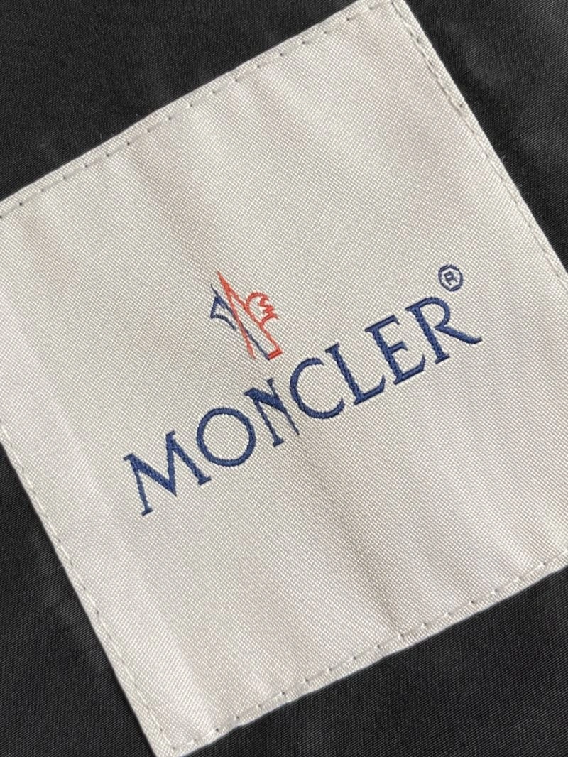 Moncler Outwear Effortless 141199