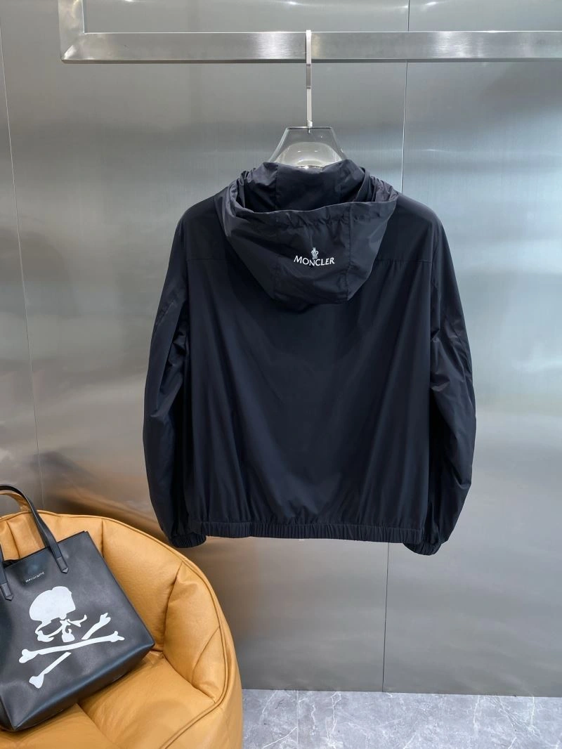 FlexibleFit Moncler Outwear 141194