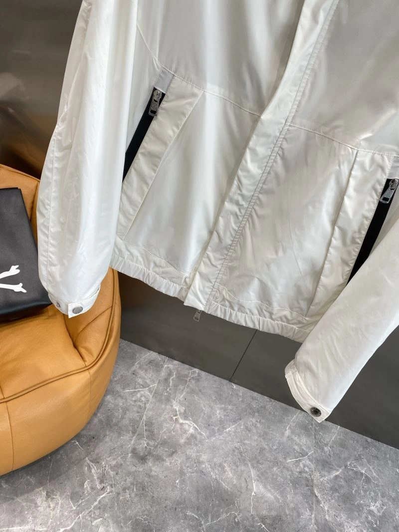 Moncler Outwear WellDesigned 141201