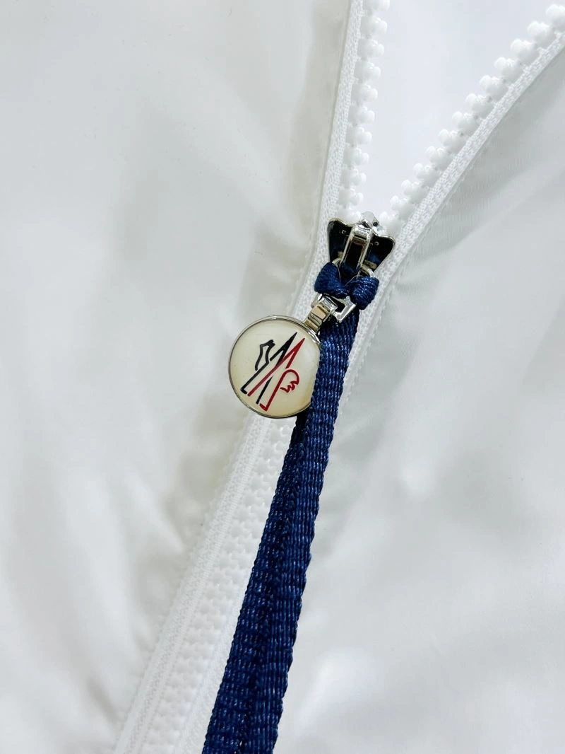Moncler Outwear OnTrend 141208