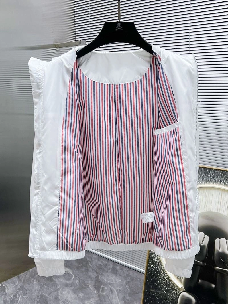 Trendsetting Moncler Outwear 141184
