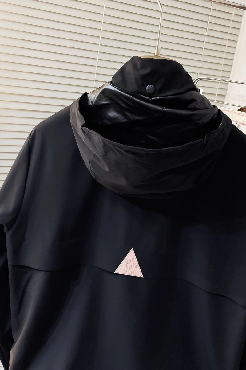 Moncler Outwear WeatherProof 141179