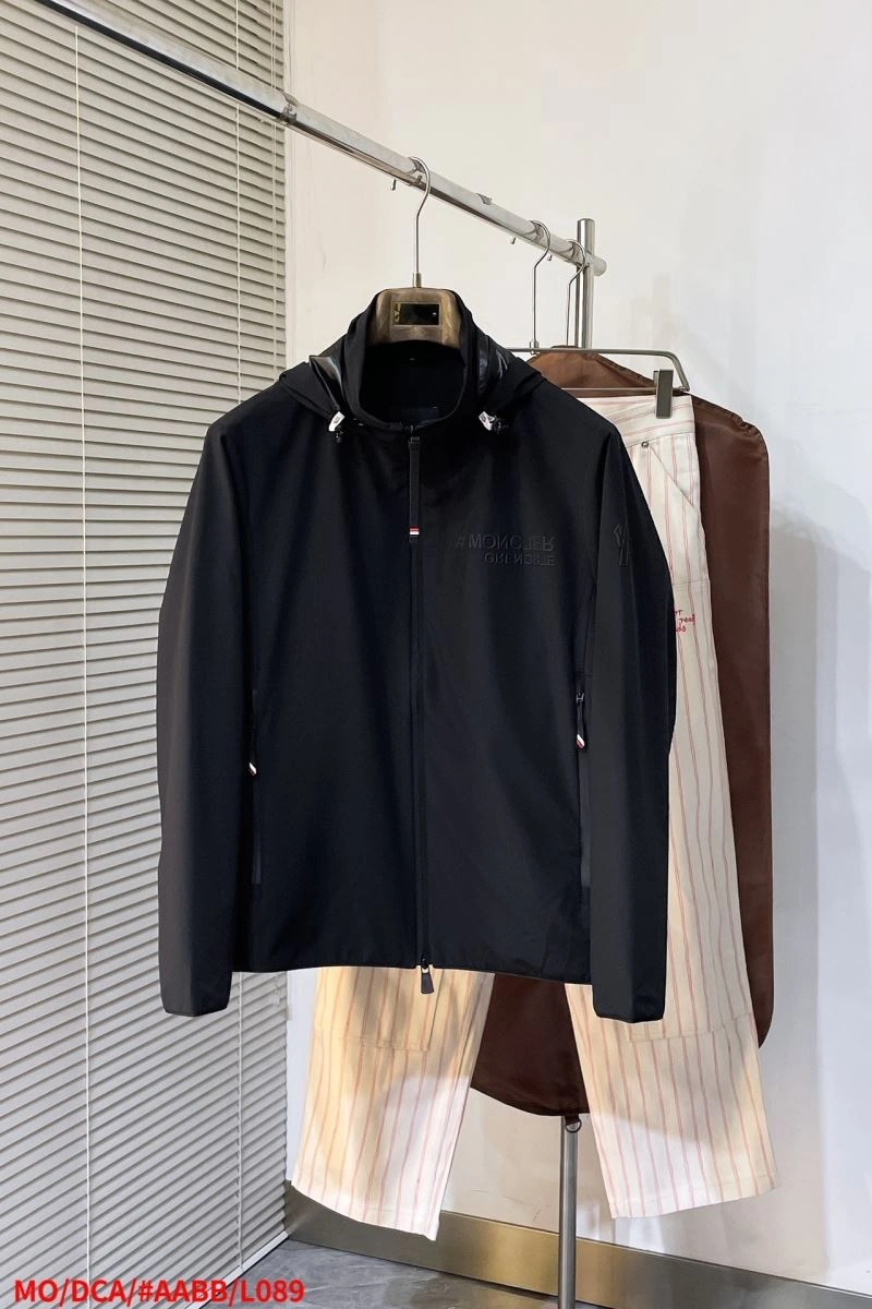 Moncler Outwear WeatherProof 141179