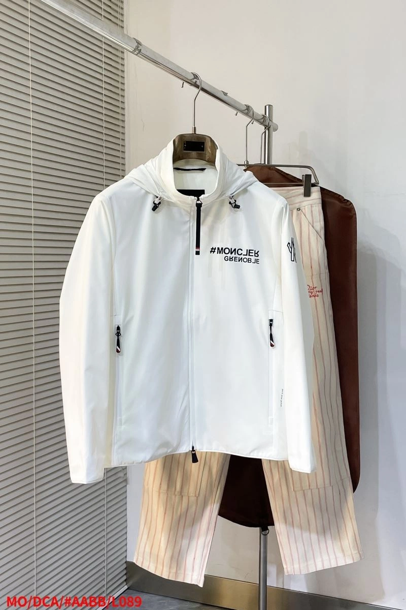Moncler Outwear Contemporary 141178