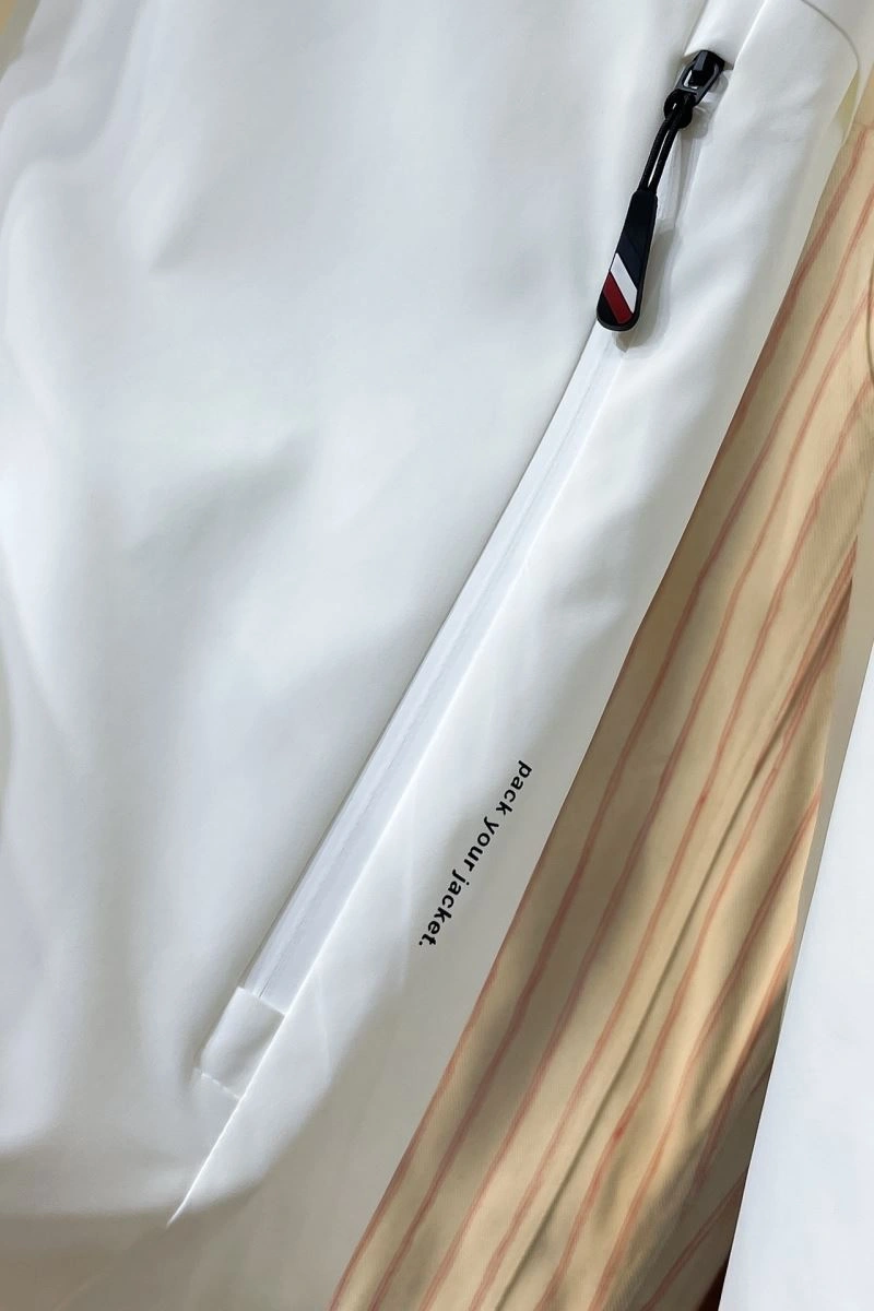 Moncler Outwear Contemporary 141178