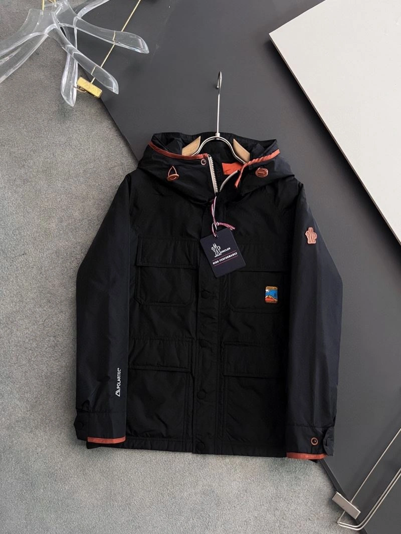 Moncler Outwear Versatile 141212