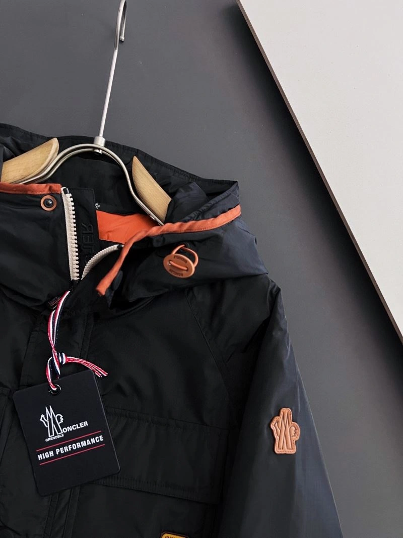Moncler Outwear Versatile 141212