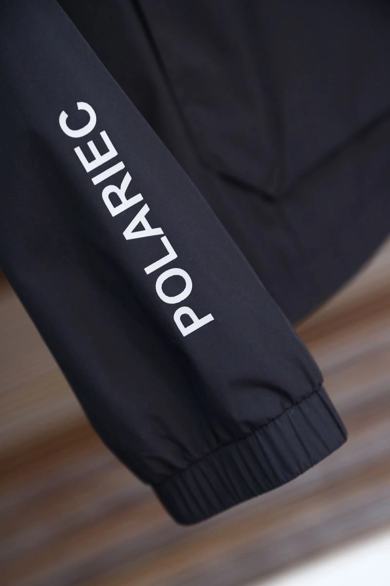Lightweight Moncler Outwear 141169
