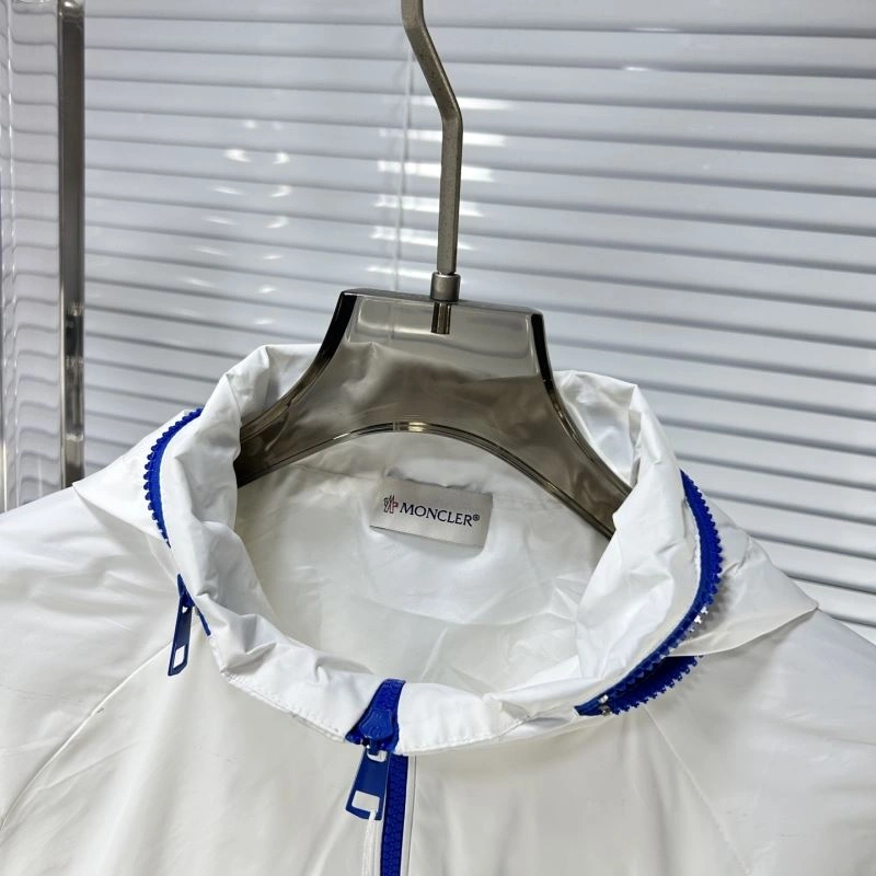 Moncler Outwear Casual 141154