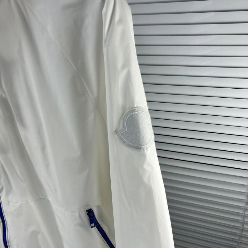 Moncler Outwear Casual 141154