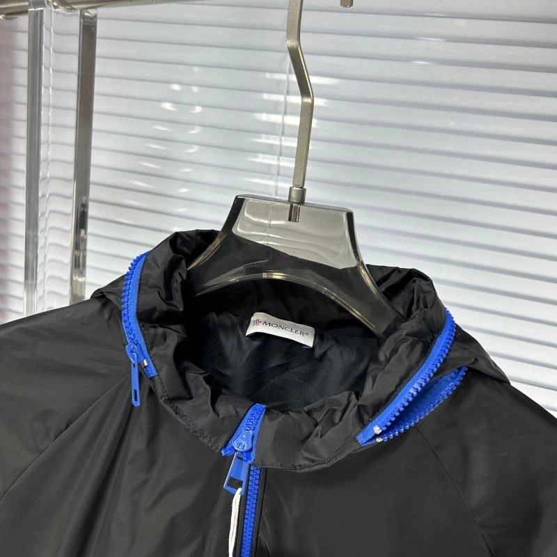 Practical Moncler Outwear 141160