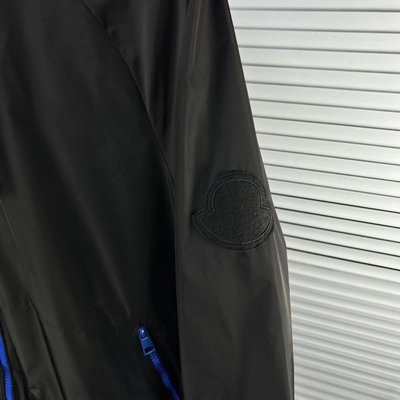 Practical Moncler Outwear 141160